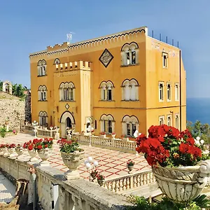 Riis 4*, Taormina Italia